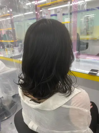 セミロング カラー パーマ ヘアアレンジ ネイル マツエク・マツパ 韓国風ベージュ🤎 赤みなし🌿横浜🤎のヘアスタイル