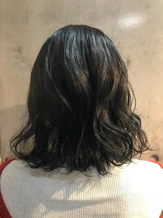 ミディアム カラー 逗子葉山 ナオイカイラのヘアスタイル