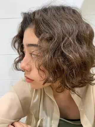 ショート やざき ちかのヘアスタイル