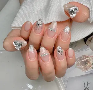 ミディアム Aila Nail HanChanのネイルデザイン