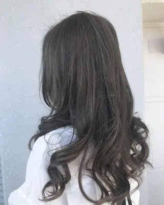ロング カラー レイヤーカット匠 イソザキノリユキのヘアスタイル
