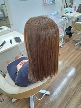 セミロング カラー GLOSS 心斎橋 山上のヘアスタイル
