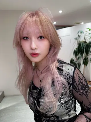 ロング 岡本 陵のヘアスタイル