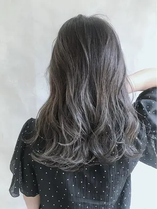 セミロング カラー _WHITE 難波本店のヘアスタイル
