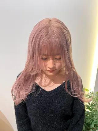 ロング 愛瑠奈 erunaのヘアスタイル