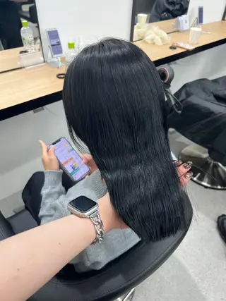 ロング カラー 暗髪🩶ラベンダー/ ブルー/ユウナ🤍のヘアスタイル