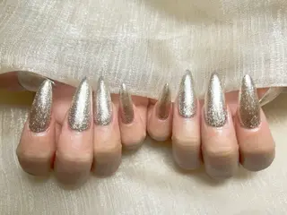 ネイル モナ& ナナのネイルデザイン