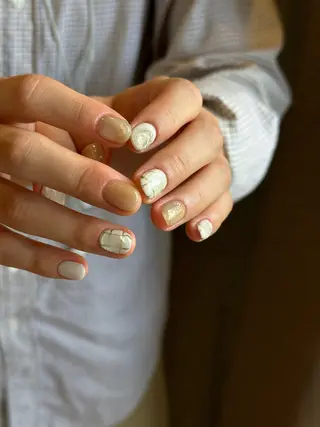 ショート カラー パーマ ヘアアレンジ メンズ キッズ ネイル マツエク・マツパ アイブロウ ar. harajukuのネイルデザイン