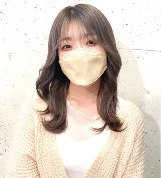 セミロング カラー 360°キレイな ショートカットのヘアスタイル