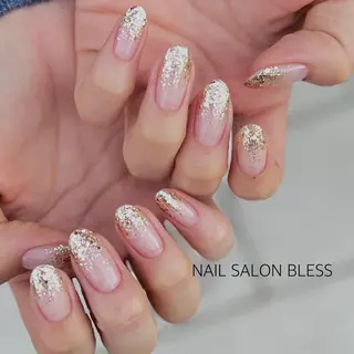 ミディアム BLESS momoのネイルデザイン