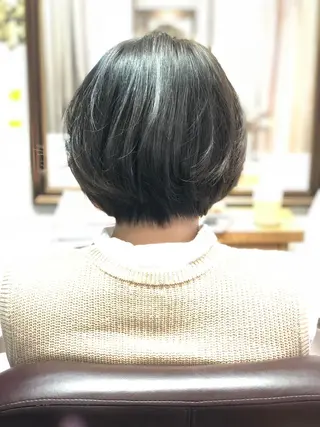 ショート カラー パーマ tuuli トゥーリのヘアスタイル