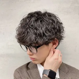 メンズ SEIYA メンズパーマ職人のヘアスタイル