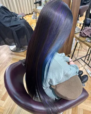 ロング カラー ヘアアレンジ ハイトーン特化🤍 浦住のヘアスタイル