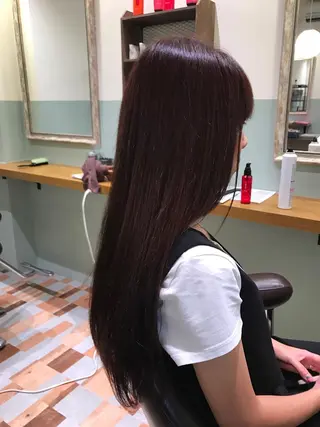 ロング C-Link カラー専門店所属・C-Link シーリンクのヘアスタイル
