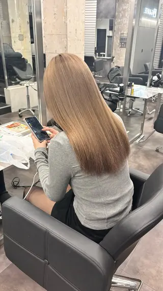 ロング カラー ゲンキ /ウルフカットのヘアスタイル