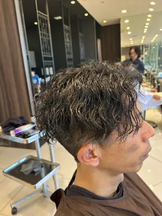 ショート パーマ メンズ メンズ専門 米山諒✂️のヘアスタイル