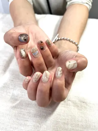 ネイル shiki_nail 🪐のネイルデザイン