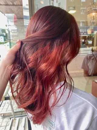 ロング カラー 🍒ブリーチカラー 🍊暖水 まりあのヘアスタイル