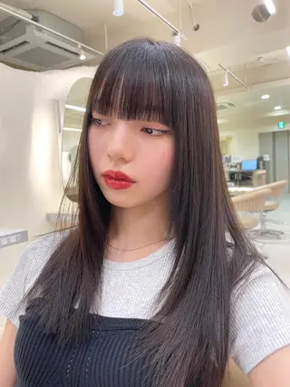 ロング カラー センターパート/ 暖色カラーayuのヘアスタイル