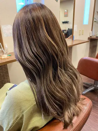 ロング カラー liL  hair サトウリョウタのヘアスタイル