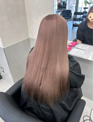 ロング カラー moe🎀 透明感カラーのヘアスタイル