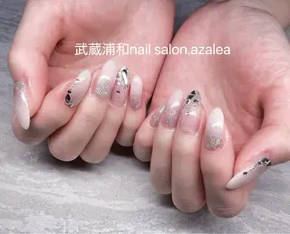 ネイル R inのネイルデザイン