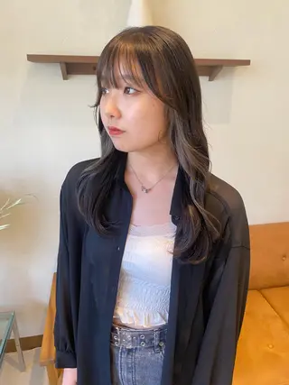 ロング 🦋ブリーチなしダブ ルカラー🌈MEGUのヘアスタイル