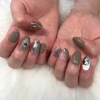 ネイル 西岡 杏のネイルデザイン