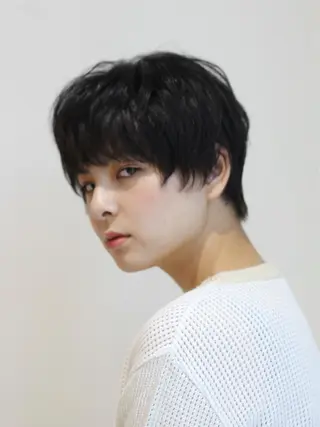 ショート 似合わせ艶髪カラー ❤️ハダユミのヘアスタイル