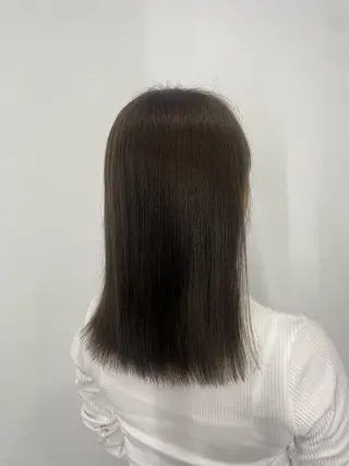 ミディアム カラー 艶カラー✨レイヤー 𝐚𝐲𝐚𝐤𝐚のヘアスタイル