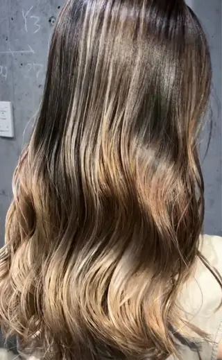 ロング 日比崚介🍀 おくれげ小顔カットのヘアスタイル