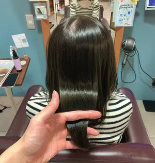 ミディアム 傷ませない縮毛矯正／ 吉岡 美江のヘアスタイル