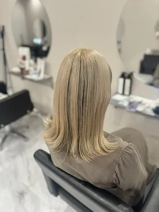 セミロング 🫐インナーカラー 髪質改善🫐/MEIのヘアスタイル