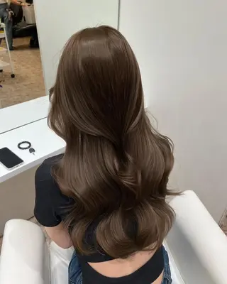 ロング 岡本葵子カットモデル ┊束感マツエクのマツエク・マツパデザイン