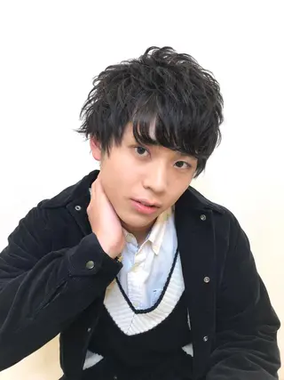 メンズ メンズ特化パーマ職人 黒川真伍のヘアスタイル