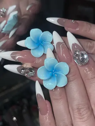 ネイル さゆり￤推しキャラ ￤ロングネイル🩷のネイルデザイン
