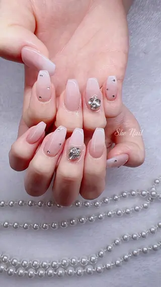 ネイル ISA_ BELLAのネイルデザイン