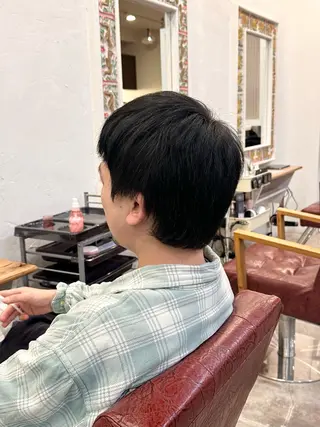 ショート カラー 村上 滉弥のヘアスタイル