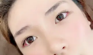 マツエク・マツパ 名倉 彩乃のネイルデザイン