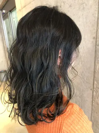 ミディアム カラー 藤原 ちひろのヘアスタイル