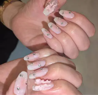 ネイル HENECY💞 SHIERIのネイルデザイン