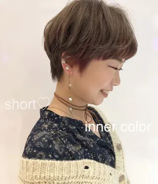 ショート カラー 相川 愛実のヘアスタイル