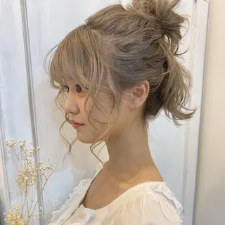 ヘアアレンジ KAORU オリーブカラーのヘアスタイル