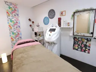 脱毛&まつ毛パーマ Bspaceのエステ・リラクイメージ