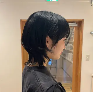 ショート カラー aina ⠀ ⠀ ⠀のヘアスタイル