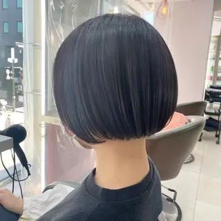 ショート ボブ×艶髪｜ 艶カラー🩶石橋怜大のヘアスタイル