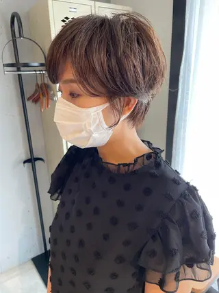 ショート カラー 東 みのりのヘアスタイル