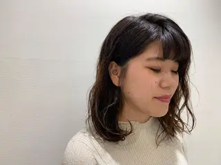 ミディアム パーマ 伊藤 陽のヘアスタイル