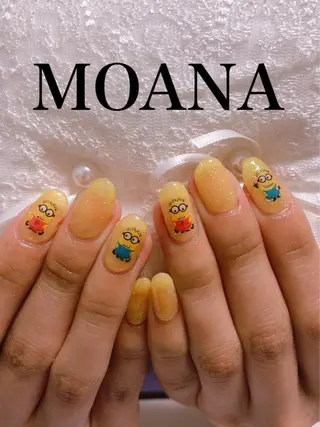 ミディアム 石谷 詩織のネイルデザイン