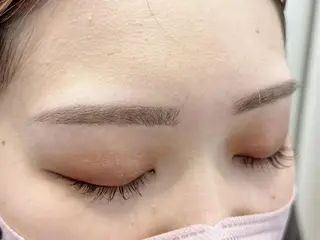 アイブロウ 梶畠 麗奈のマツエク・マツパデザイン